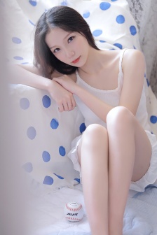 床上丽拉在线